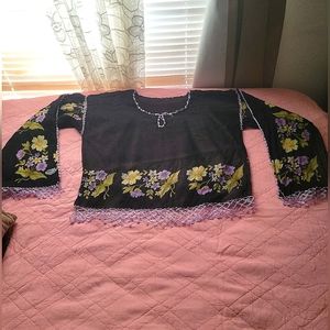 Ipekçe Black and Floral Shirt